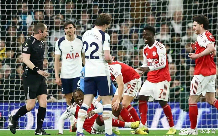 开云-瓜帅妙手造新核，曼城后劲足，阿森纳真要掉链子？|瓜迪奥拉|奥赖利|泰贾尼-赖因德斯|西汉姆|媒体_新浪体育_新浪新闻