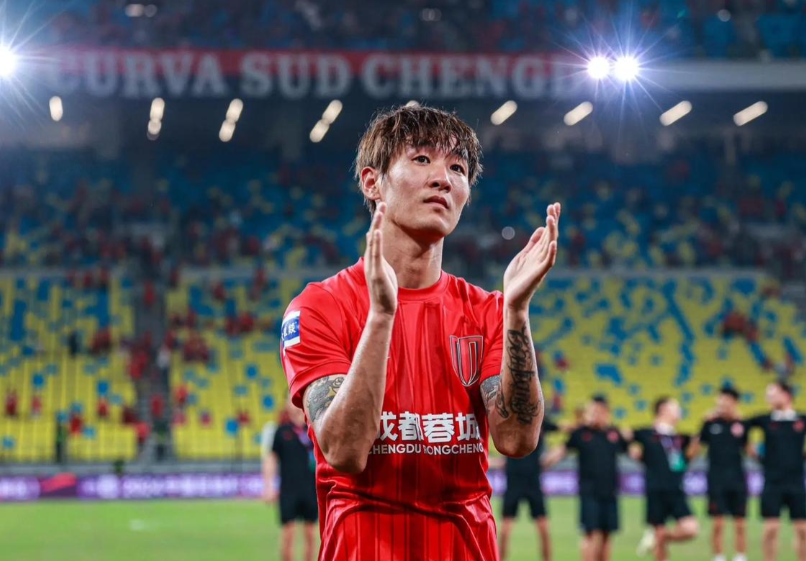 kaiyun体育app-韦世豪落选金球奖原因找到！37岁吴曦实至名归？