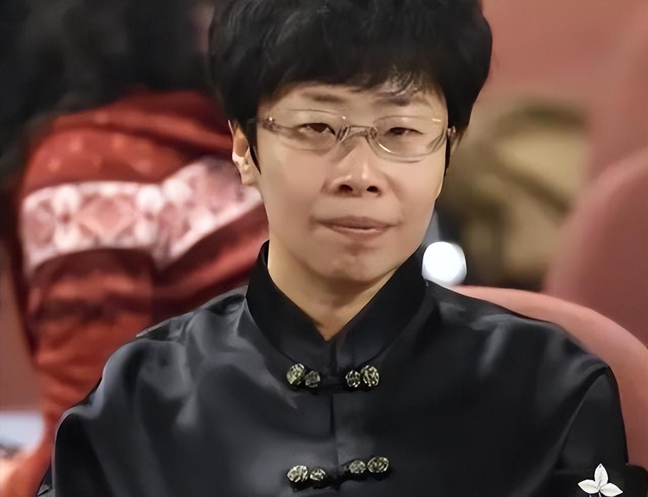 开云入口-蒙曼感叹：这辈子也结不了婚！有两个原因：一是岁数，二是长相