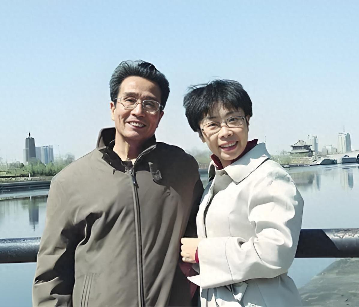 开云入口-蒙曼感叹：这辈子也结不了婚！有两个原因：一是岁数，二是长相