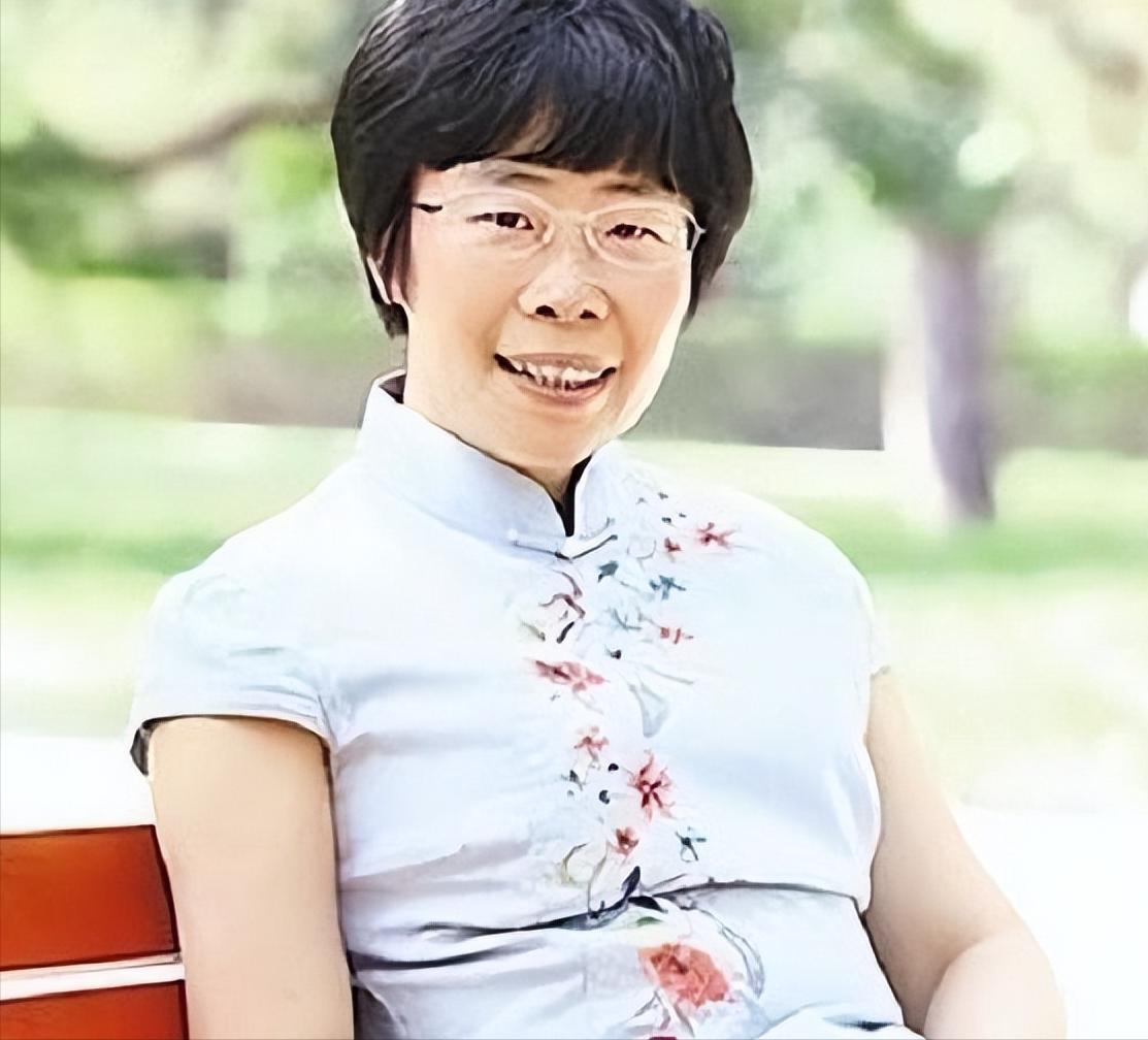 开云入口-蒙曼感叹：这辈子也结不了婚！有两个原因：一是岁数，二是长相