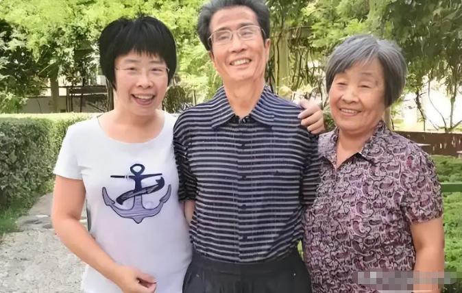 开云入口-蒙曼感叹：这辈子也结不了婚！有两个原因：一是岁数，二是长相