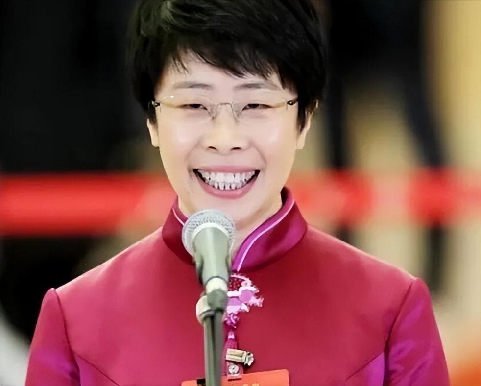 开云入口-蒙曼感叹：这辈子也结不了婚！有两个原因：一是岁数，二是长相